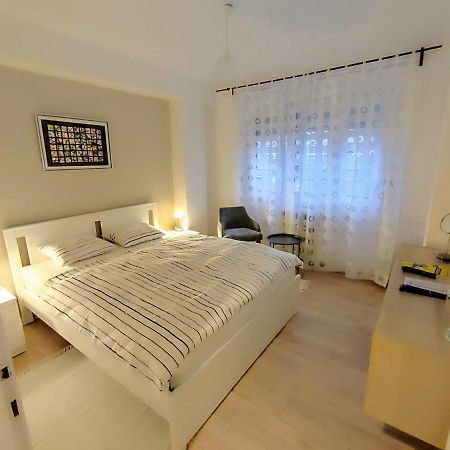 Tasmajdan City Break Belgrado Esterno foto