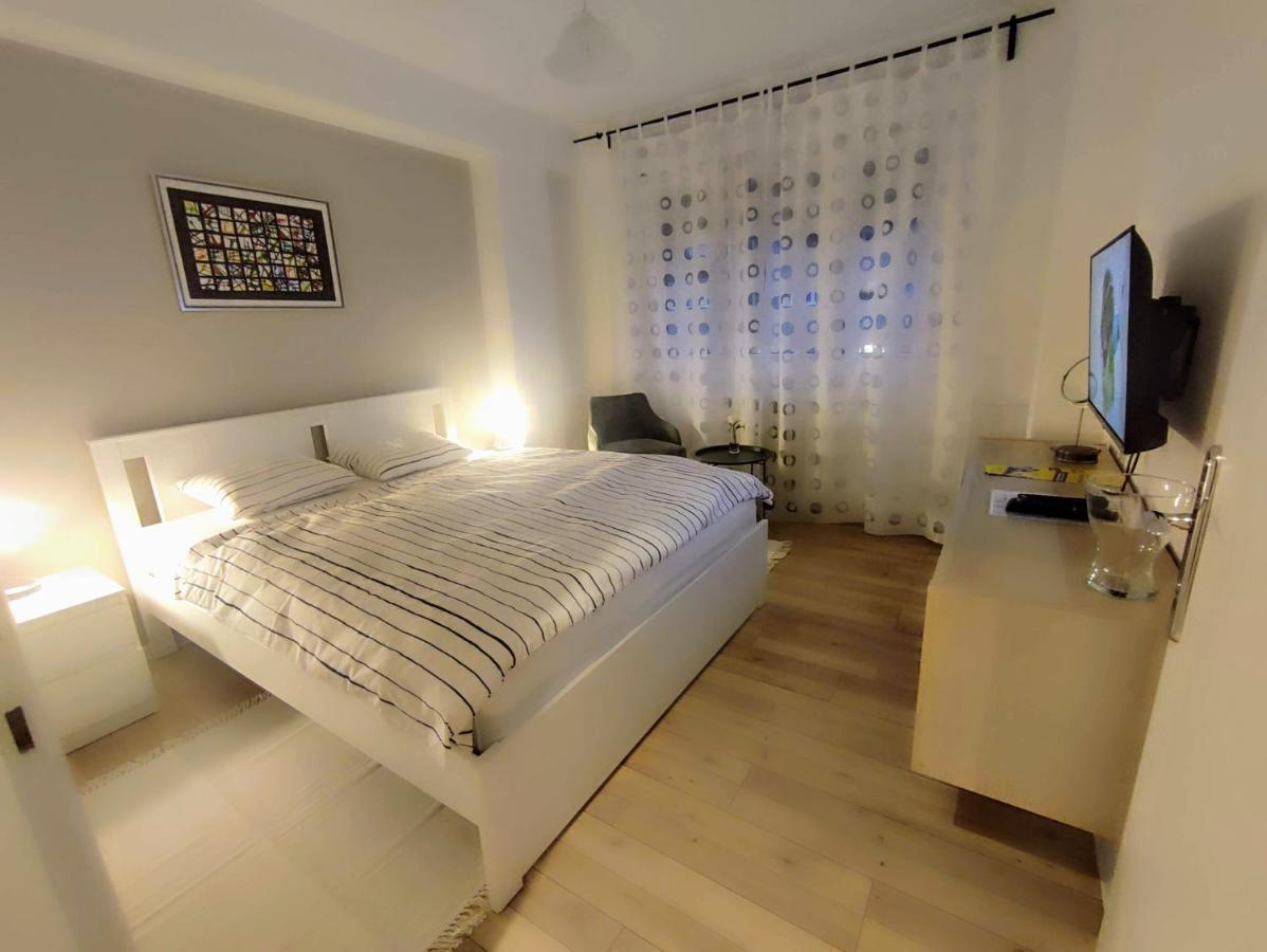Tasmajdan City Break Belgrado Esterno foto